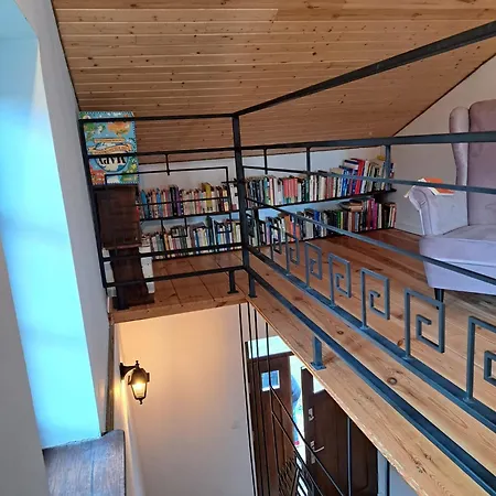 Nobles W Spokojnej Okolicy W Poblizu Jeziora Appartement